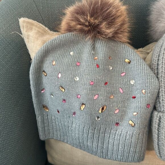 2 Knit Hats W/Faux Fur Pom Pom Bundle - Picture 2 of 9